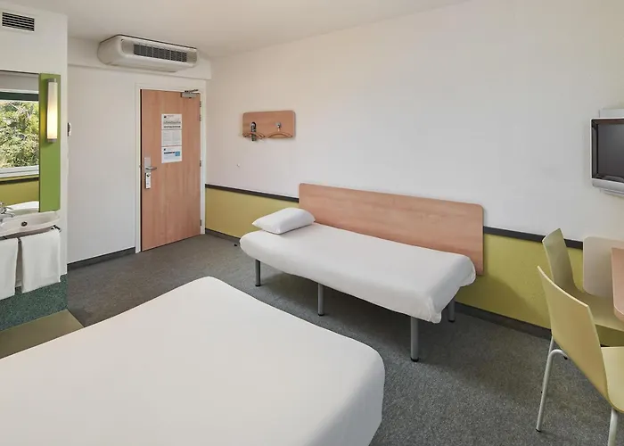 Ibis Budget Południe Hotel *