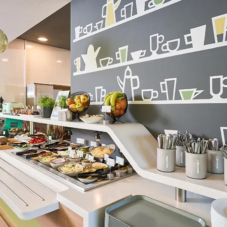 Ibis Budget Poludnie * فروتسواف