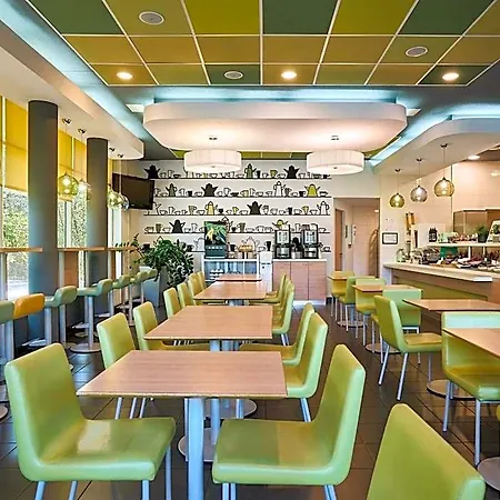 Отель Ibis Budget Poludnie *